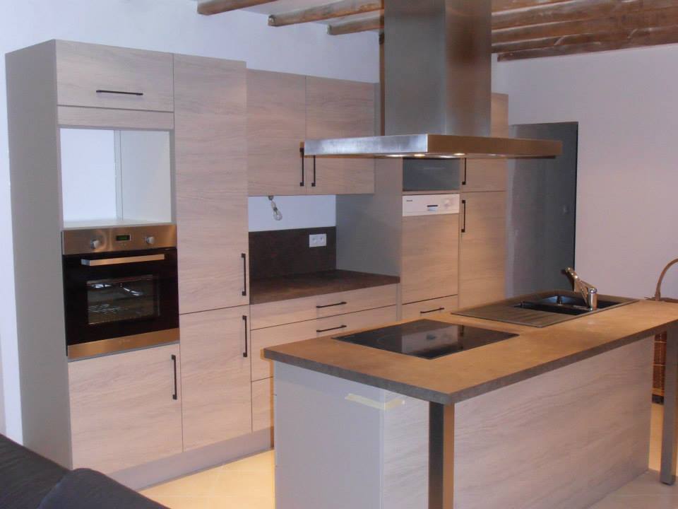Cuisine moderne posée par Loire Agencement à Liré